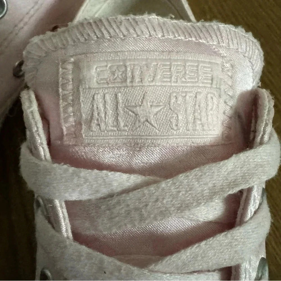 Converse Chuck Taylor All Star Ox Women's ShoesSatin Arctic Pink/White size 7 - Picture 12 of 15